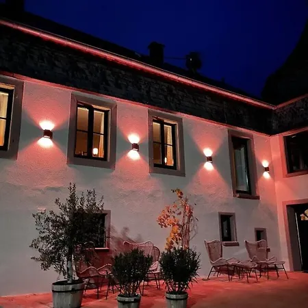 Halfenschaenke Modern Retreat